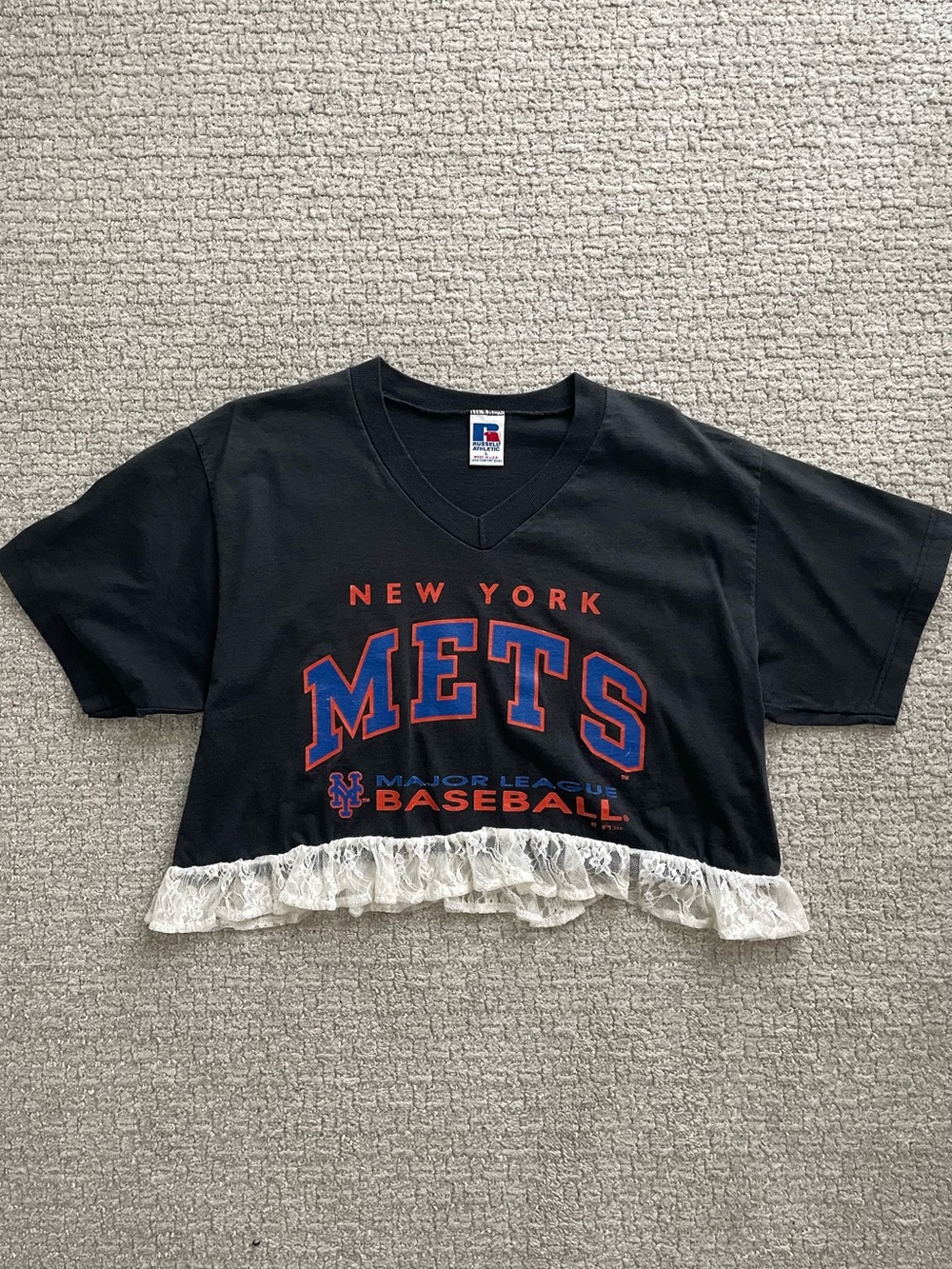 Reworked cropped Mets tee